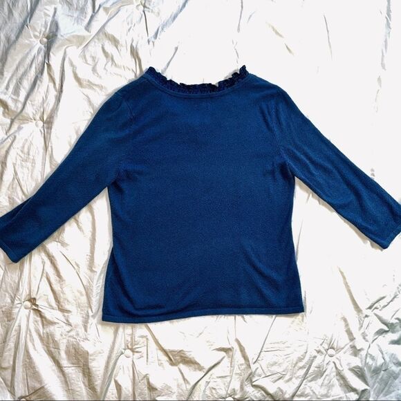 Jaclyn Smith blue sweater with v-neck ruffle, size large, 3/4 sleeves - Picture 6 of 10